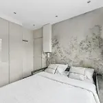 Mac Mahon - Champs Elysees By B'your *