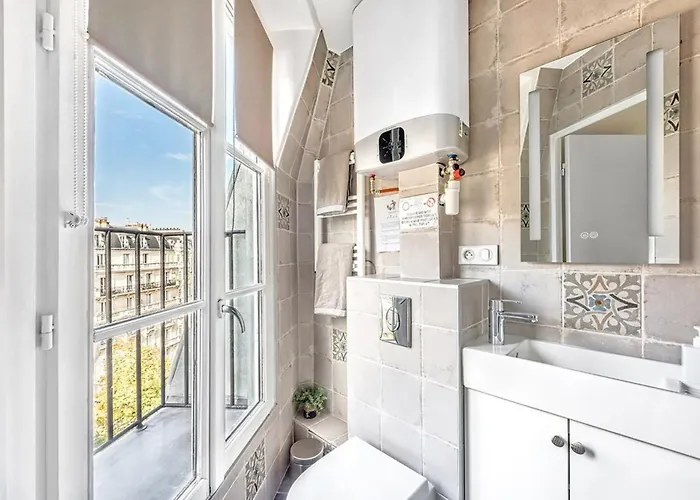 Mac Mahon - Champs Elysees By B'your *